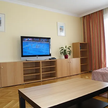 Buda Apartment *
