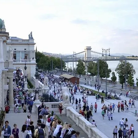 Апартаменты Buda *